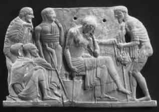 «Пенелопа и Одиссей» 
(слева — Лаэрт, Эмаус и Телемах). Терракота (около 470–450 до Р.Х.)